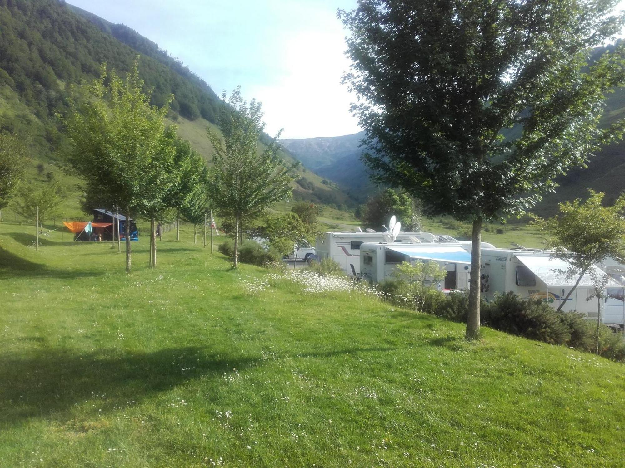 Gite De Montagne Du Plateau De Lhers- Accueil Randonneurs Accous Kültér fotó
