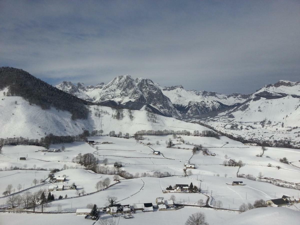 Gite De Montagne Du Plateau De Lhers- Accueil Randonneurs Accous Kültér fotó